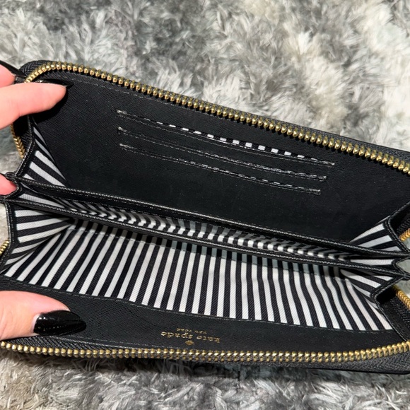 Kate Spade Black Zip-Around Wristlet - Picture 3 of 3